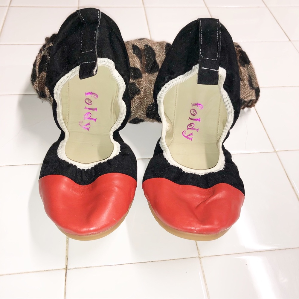 Foldy shoes size 40 in red and black